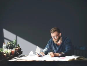 essay writing in uae