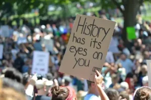 resistant discourse analysis