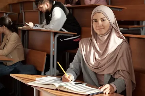 A university student in Dubai working privately with academic coursework report support