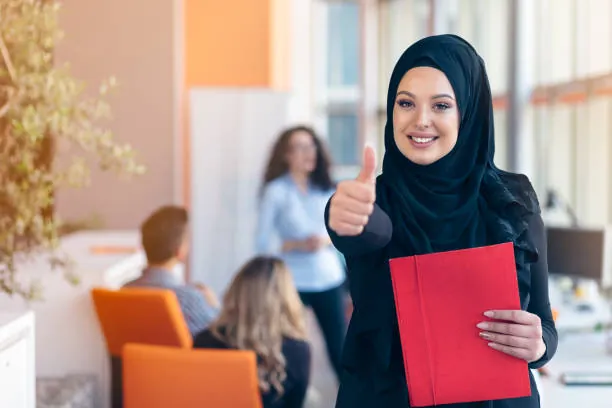 Student receiving confidential essay writing help in Abu Dhabi with secure handling of academic work and personal information.