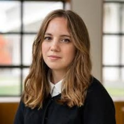 Lina AURAK Student (Business Administration)