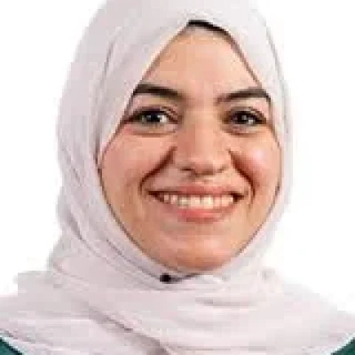 Hana, dissertation student, Dubai